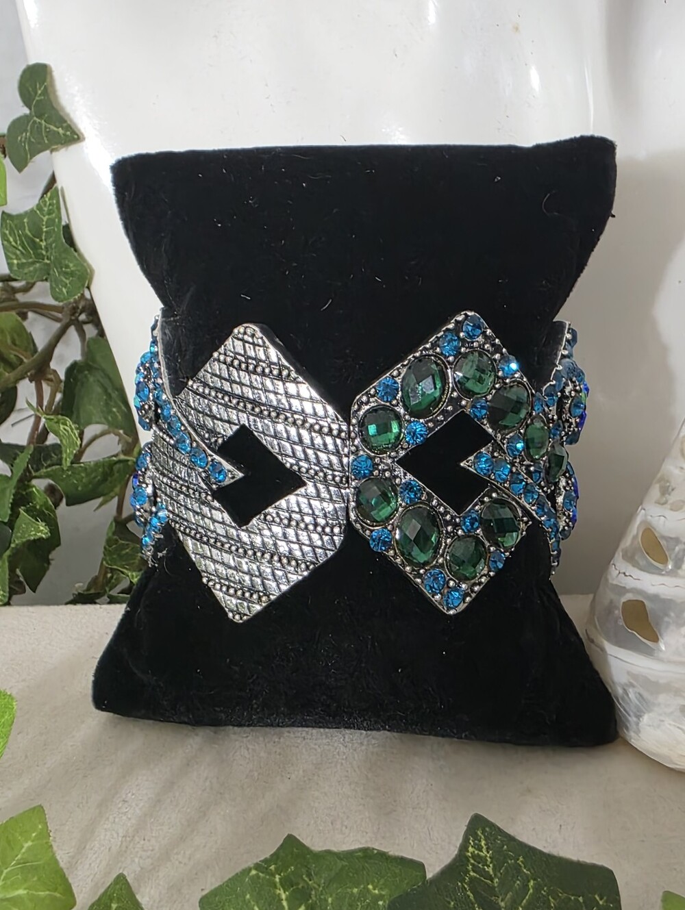 Vintage Silver Tone Emerald & Sapphire Blue Rhinestone Hinged Cuff Bracelet